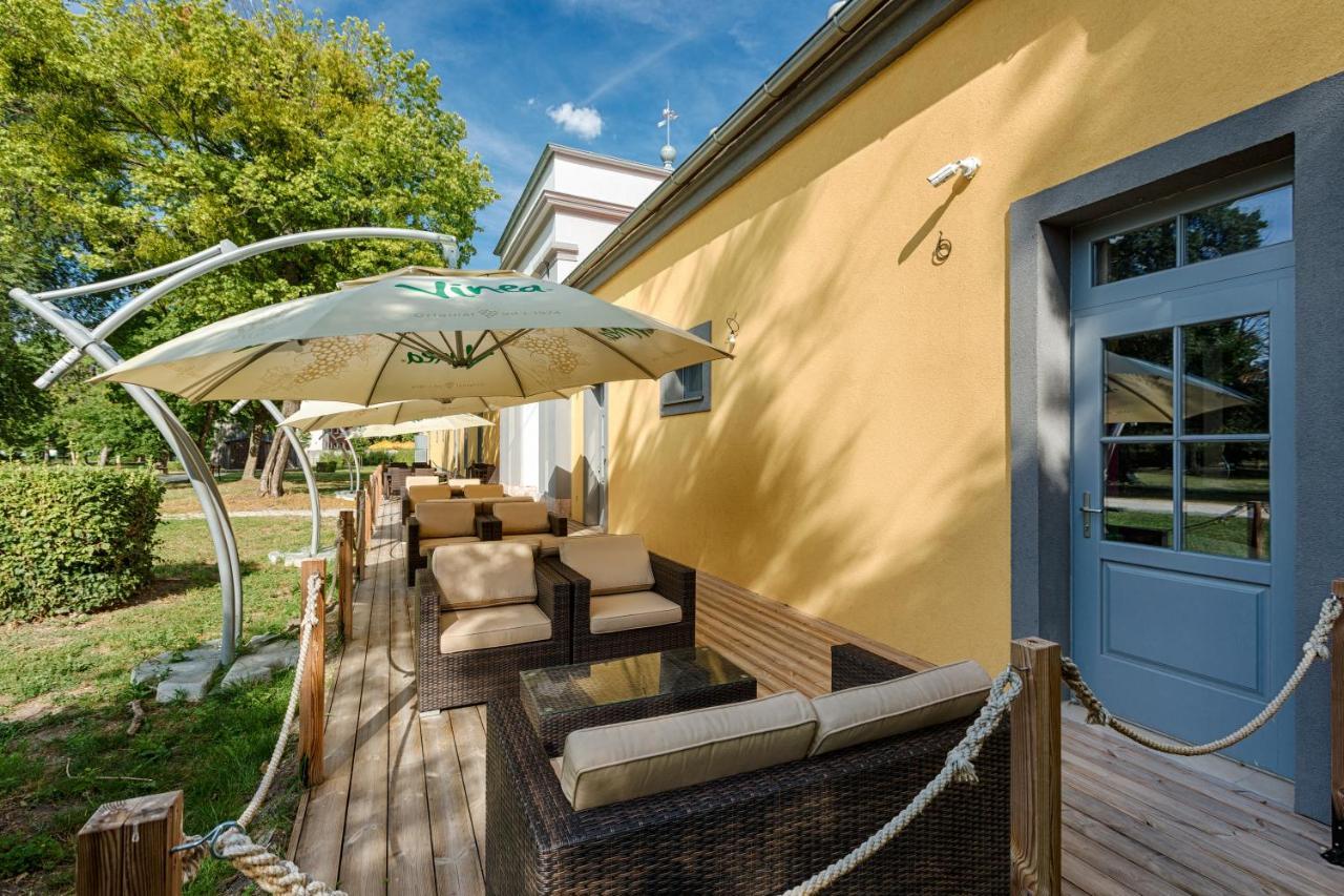 Wellness A Relax Centrum Palarikovo Luaran gambar