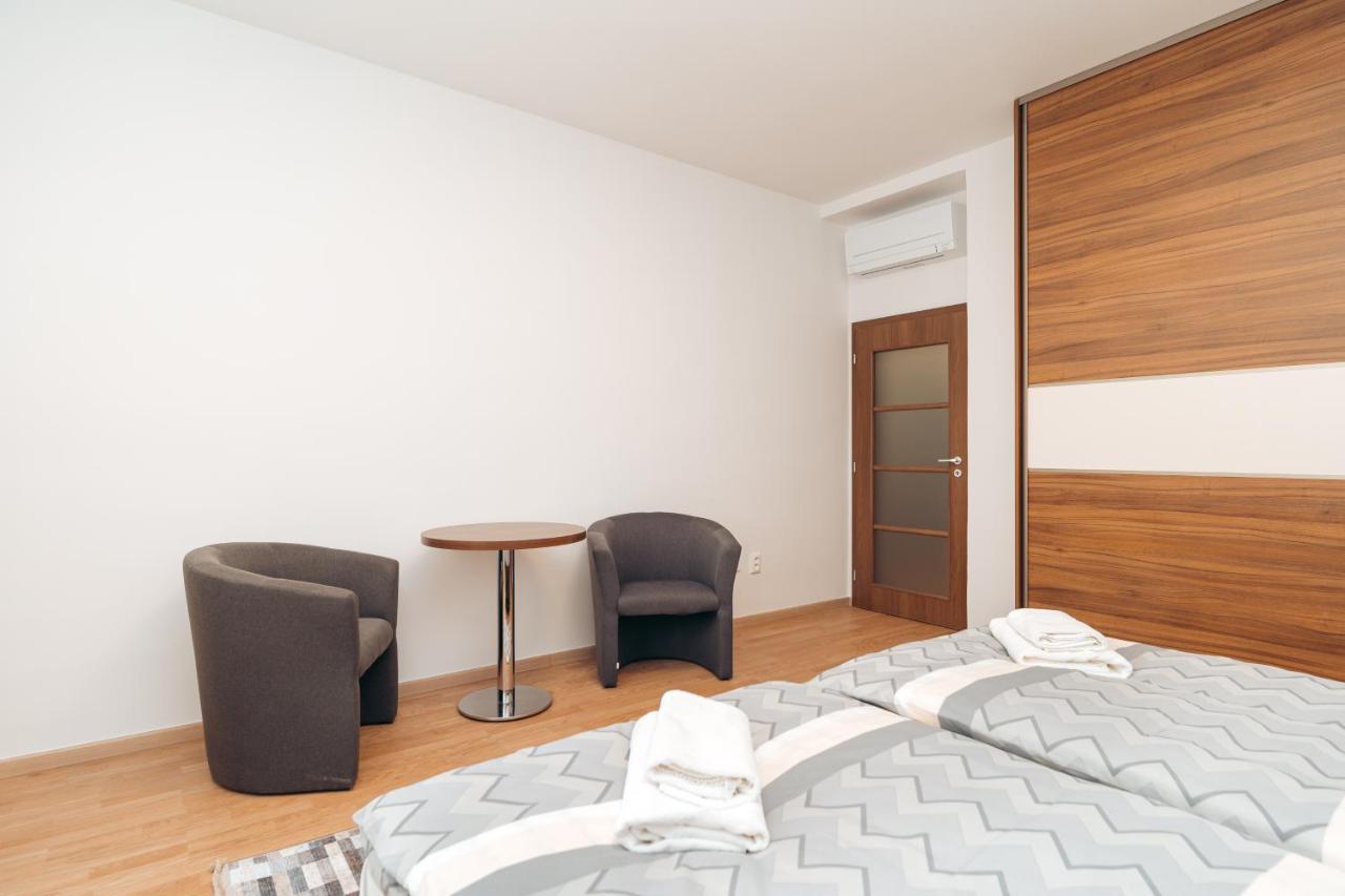 Wellness A Relax Centrum Palarikovo Luaran gambar